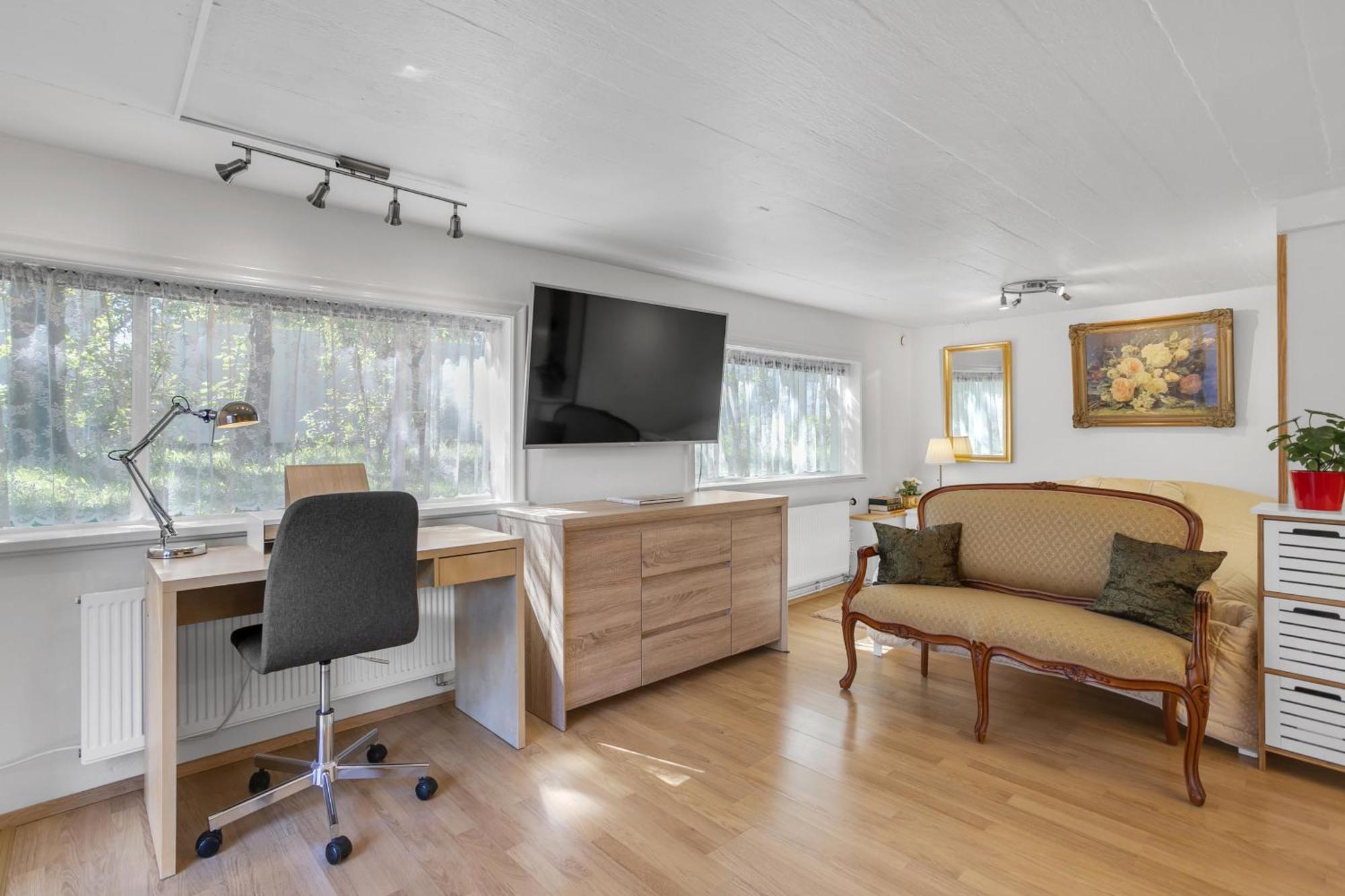 Lara Studio In Laugardalur Valley, Reykjavik Central Park And Botanical Garden, Private Entrance, Free Private Parking On Side מראה חיצוני תמונה