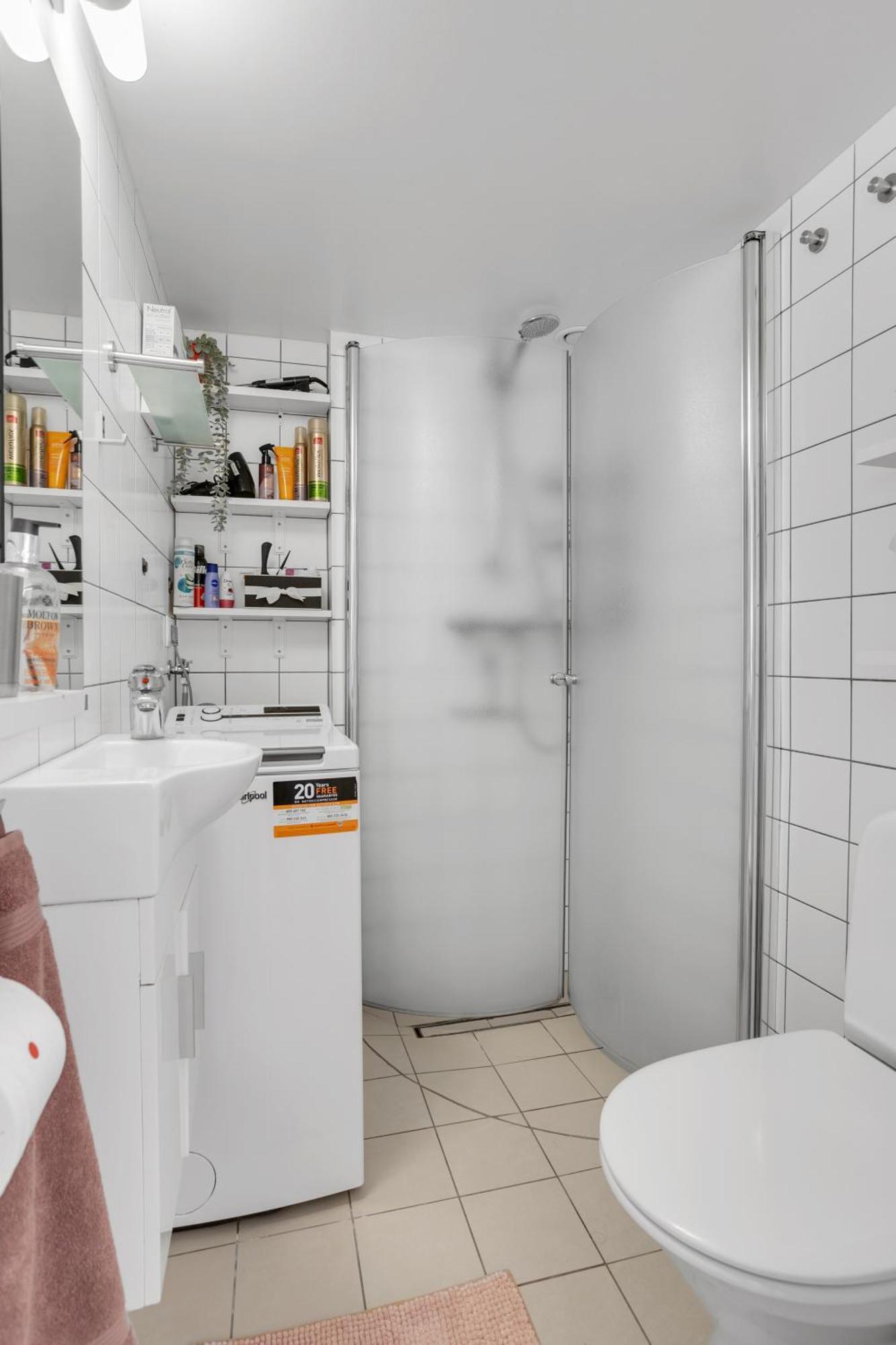 Lara Studio In Laugardalur Valley, Reykjavik Central Park And Botanical Garden, Private Entrance, Free Private Parking On Side מראה חיצוני תמונה